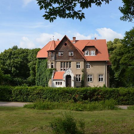 Palac Mysliwski Orle Solutions Мирославец Екстериор снимка